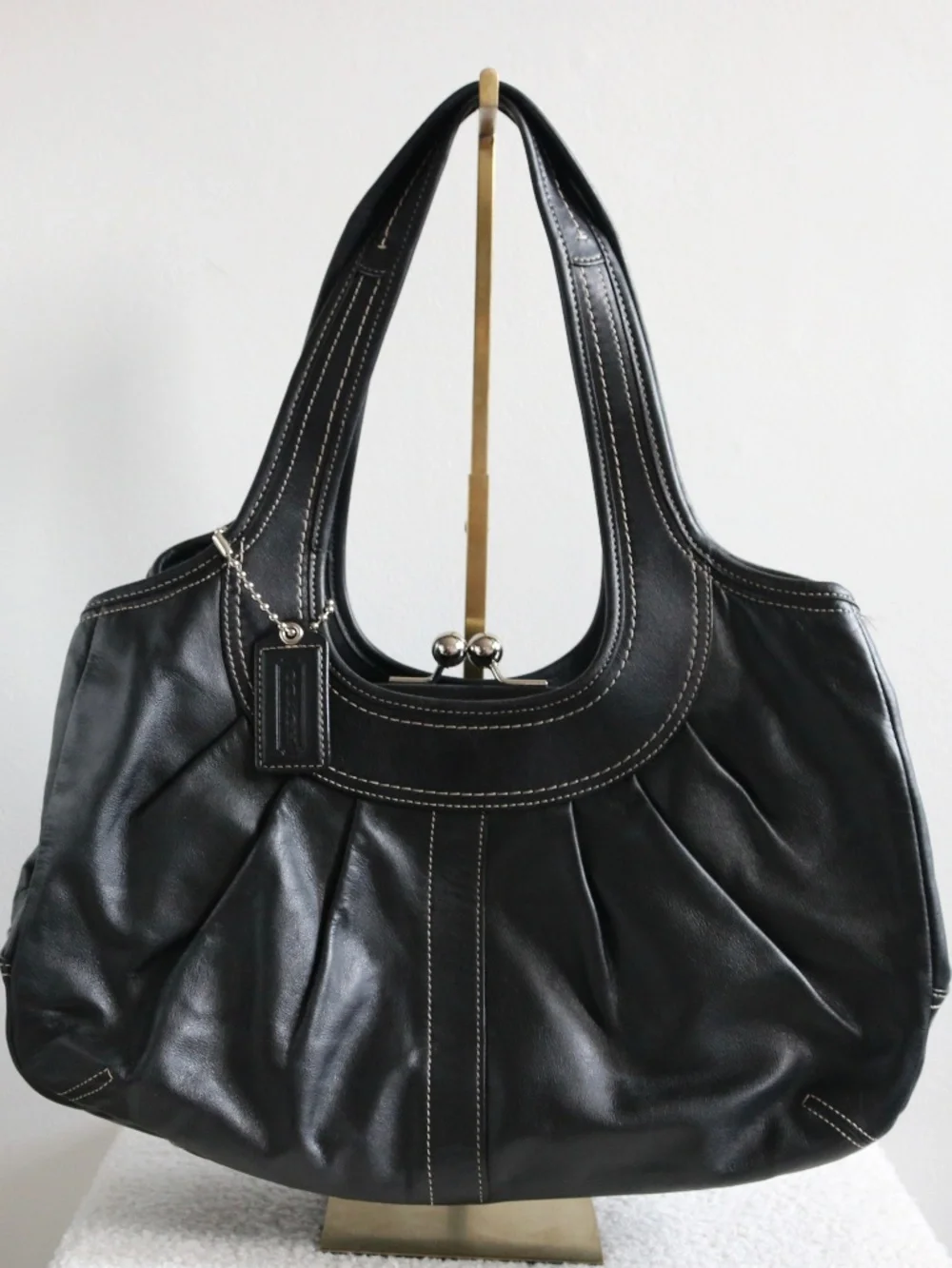 Vintage Coach Pleated Ergo Kisslock Shoulder Bag Black